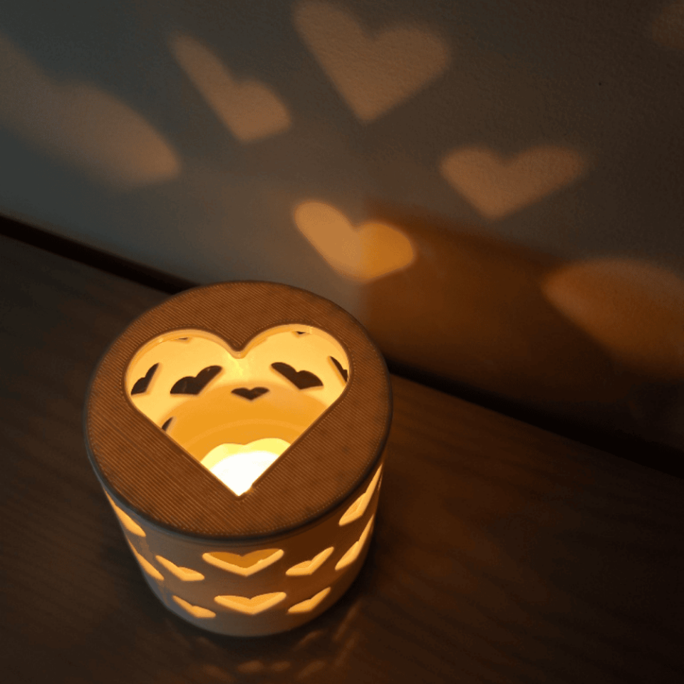 Aşk ışığı kalpli mumluk