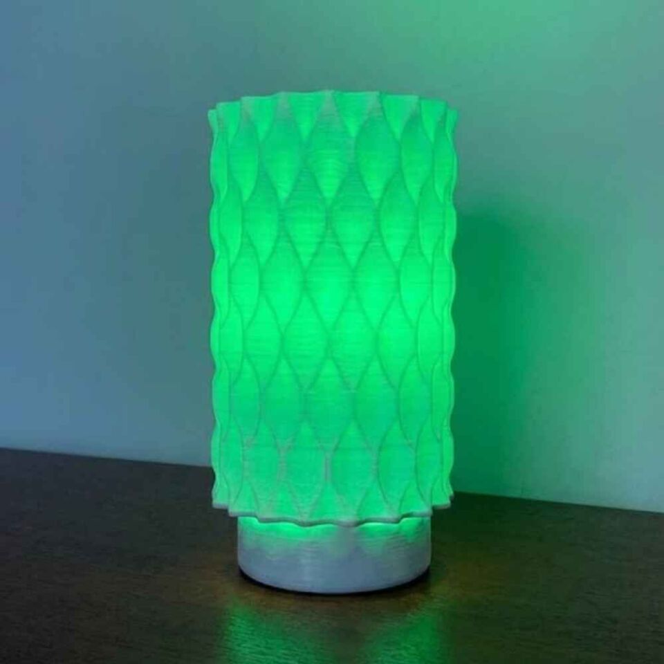 Dalgalı Masa Lambası