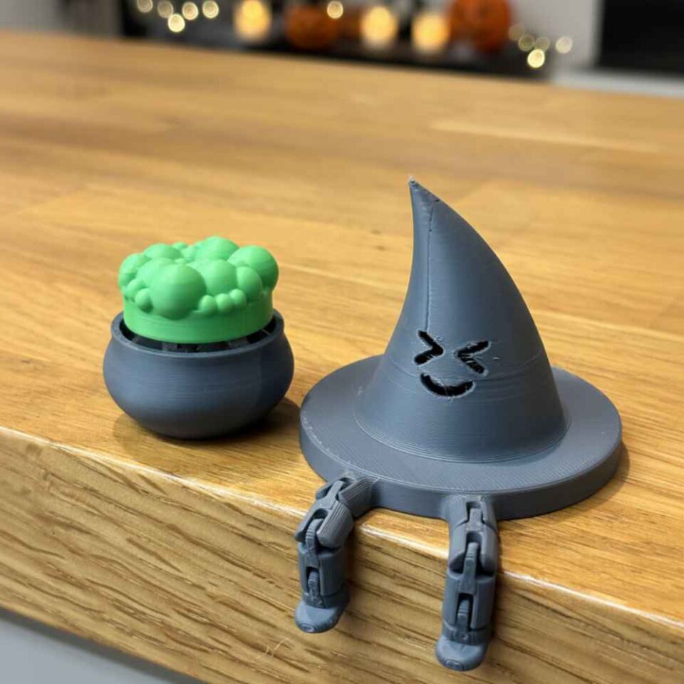 Cadı Şapkası - Hareketli Figür