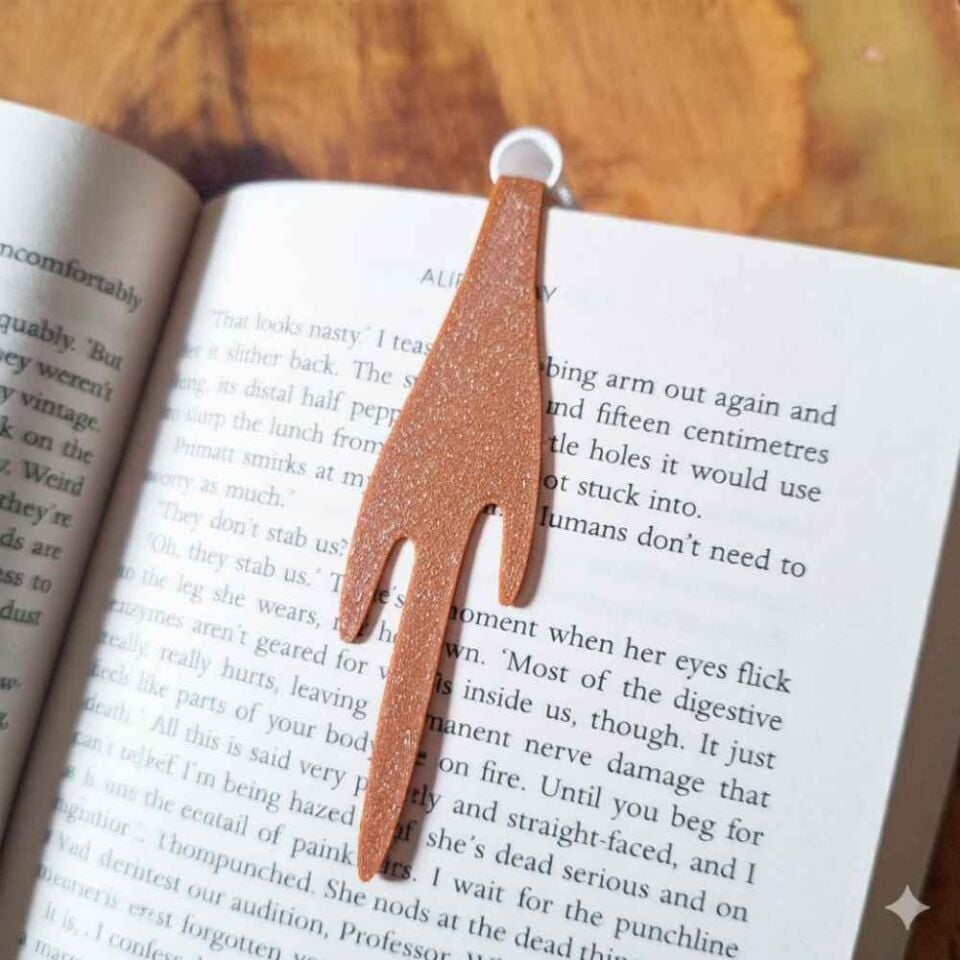 Dökülen Kahve Kitap Ayracı