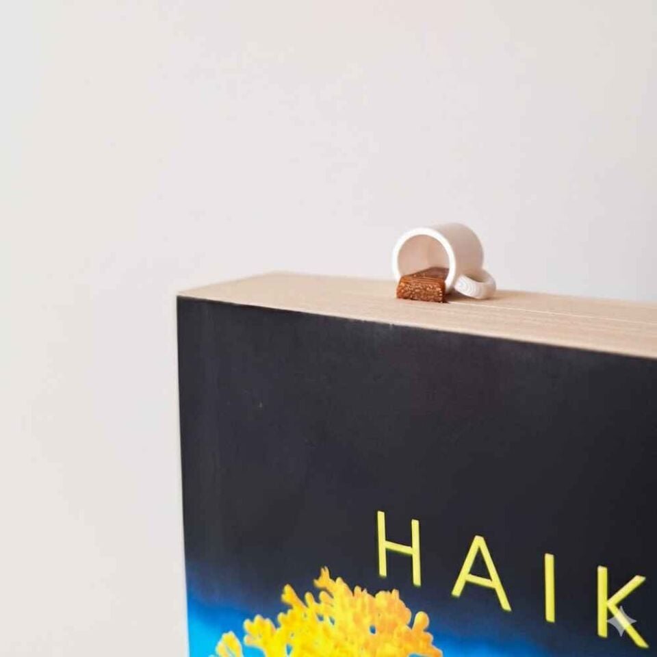 Dökülen Kahve Kitap Ayracı